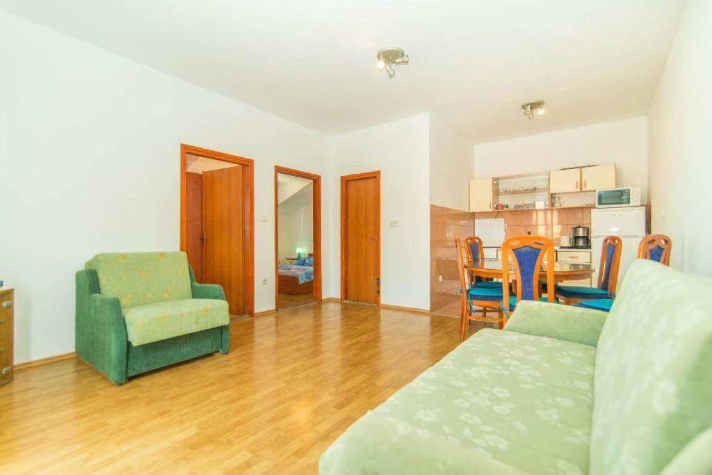 Apartmani Jerkin Vodice Esterno foto