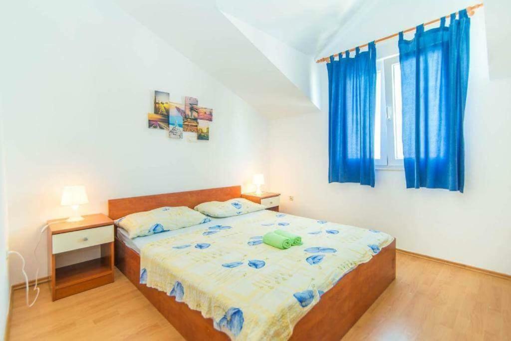 Apartmani Jerkin Vodice Esterno foto