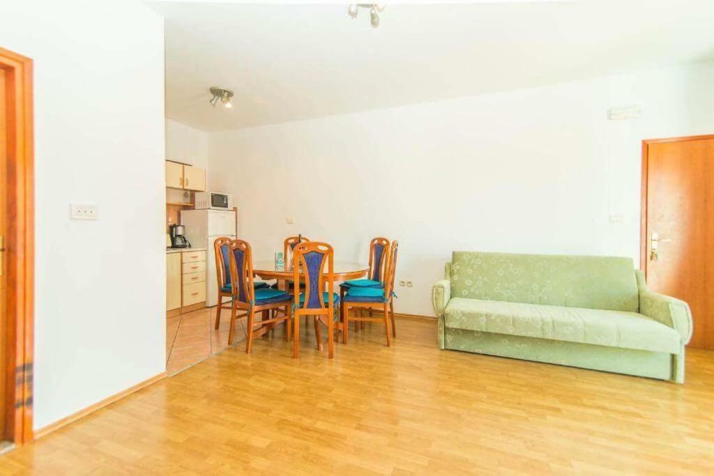 Apartmani Jerkin Vodice Esterno foto